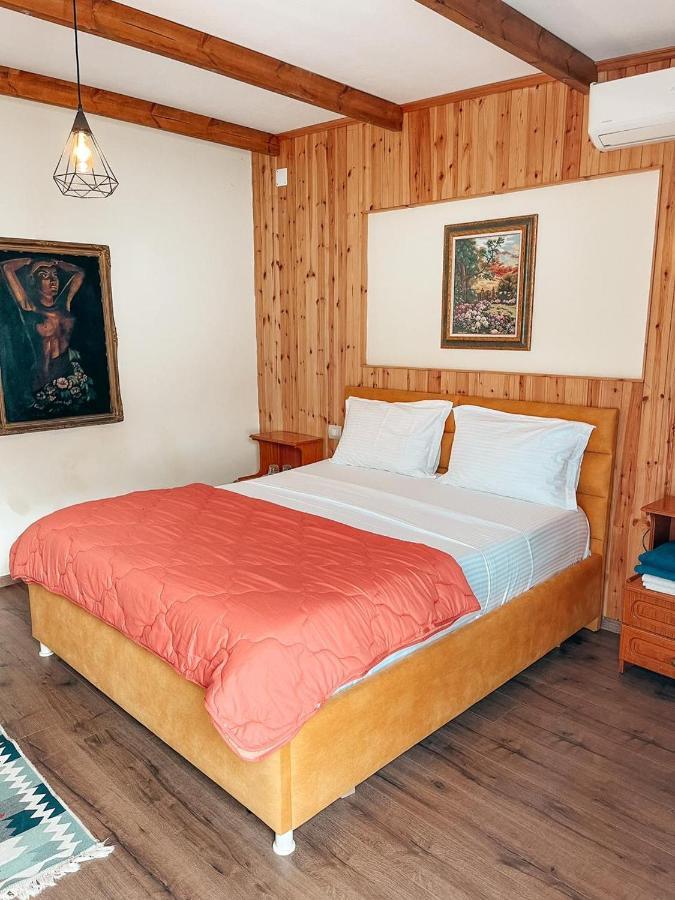 Guesthouse Lord Byron Tepelene Exterior photo